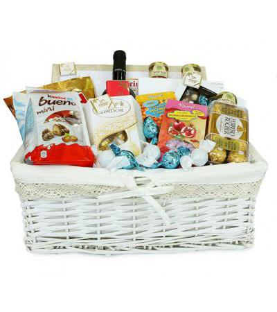 Luxurious and Delightful Sweetness Gift Basket